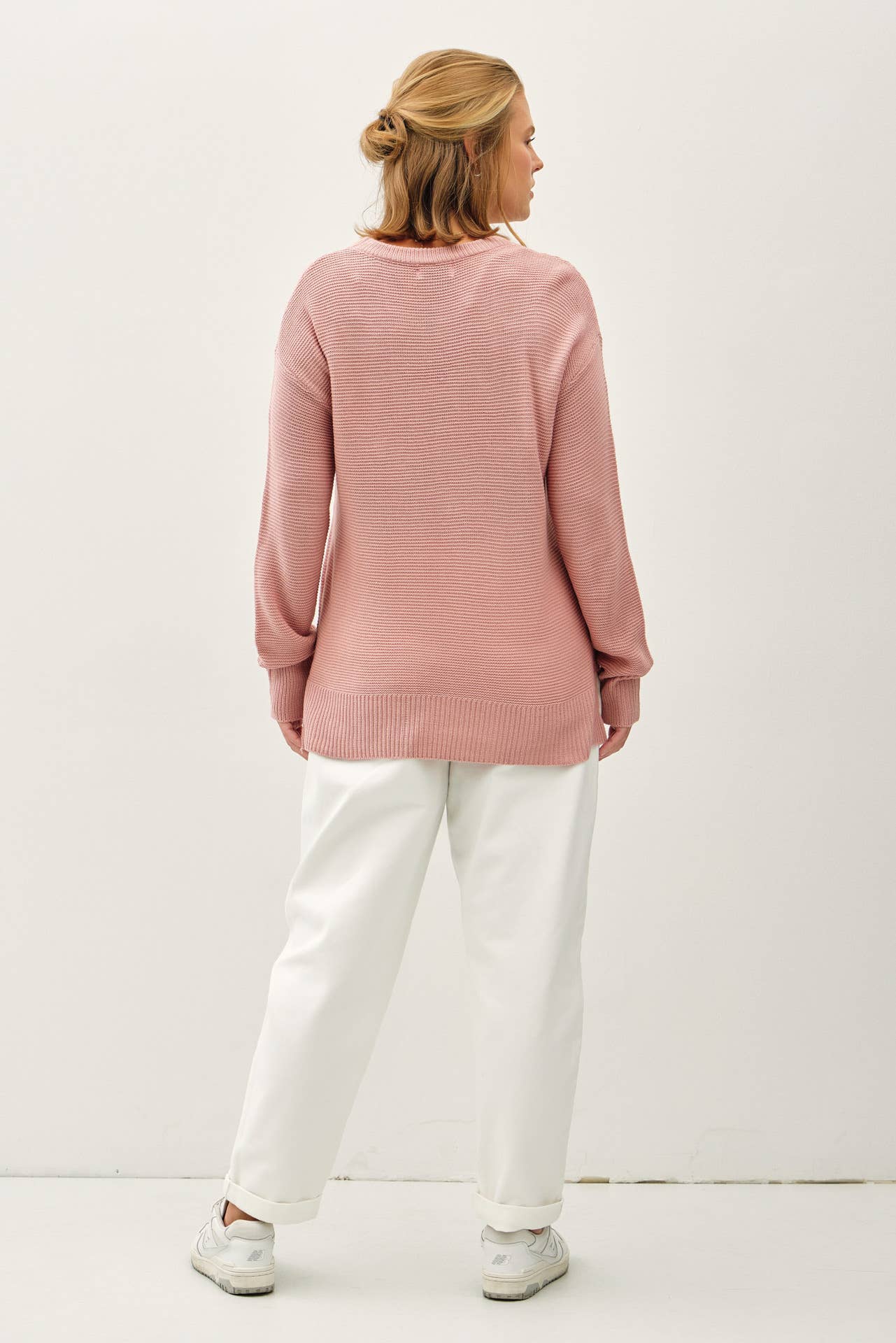 CURVY BASIC ROUND NECK BOYFRIEND FIT SWEATER