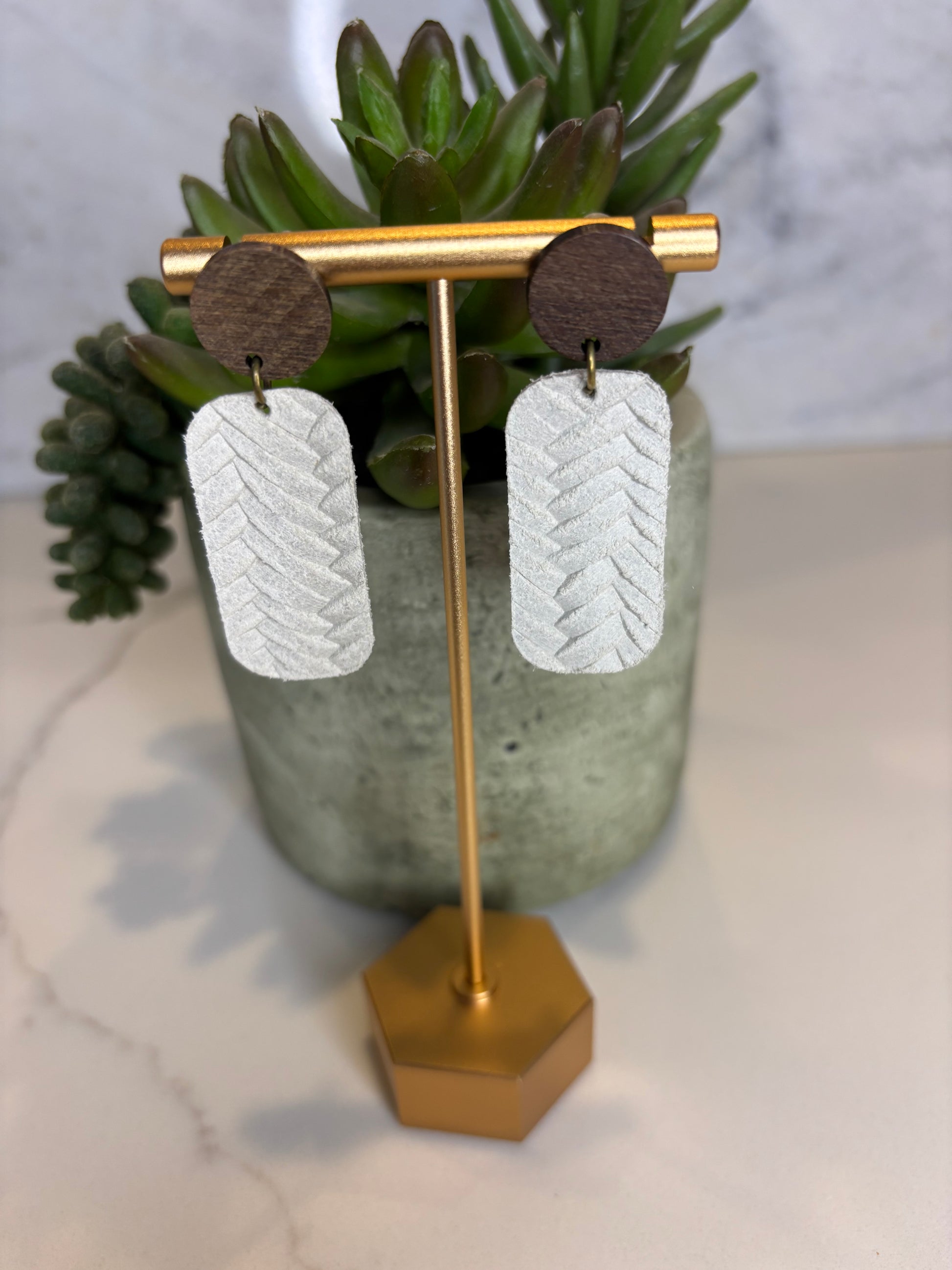 Rectangle cream leather and wood earrings
