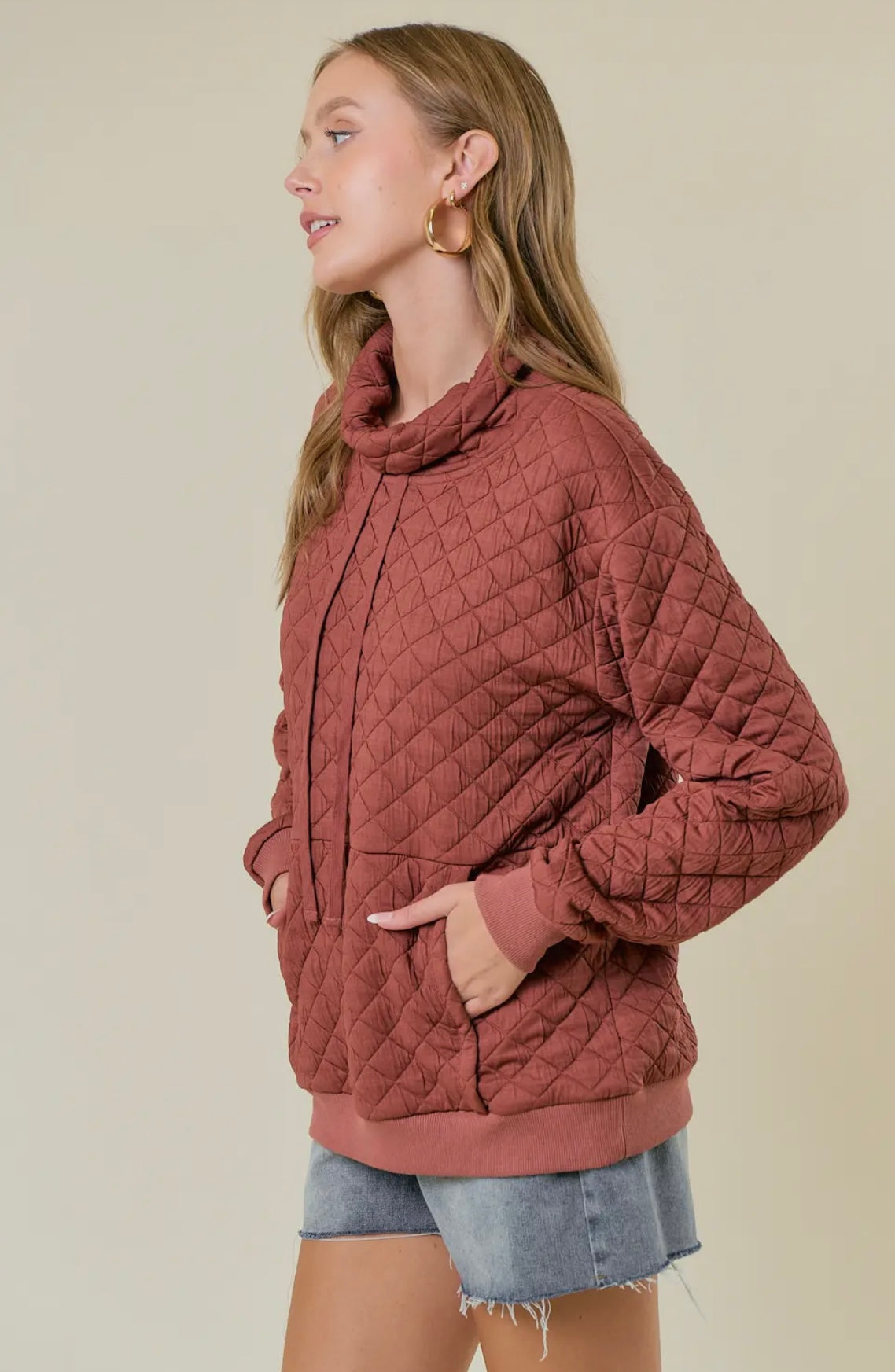 FUNNEL NECK QUILTED PULL OVER
