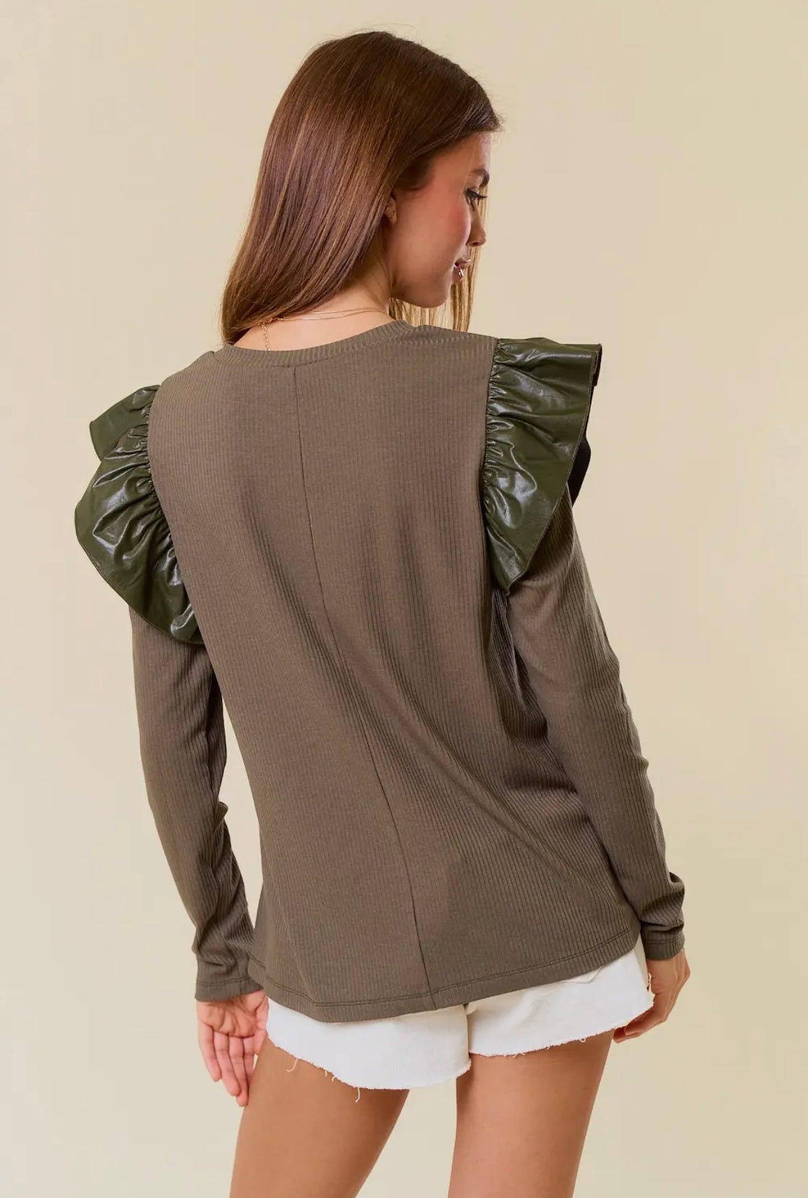 ROUND NECK RUFFLED LONG SLEEVE TOP