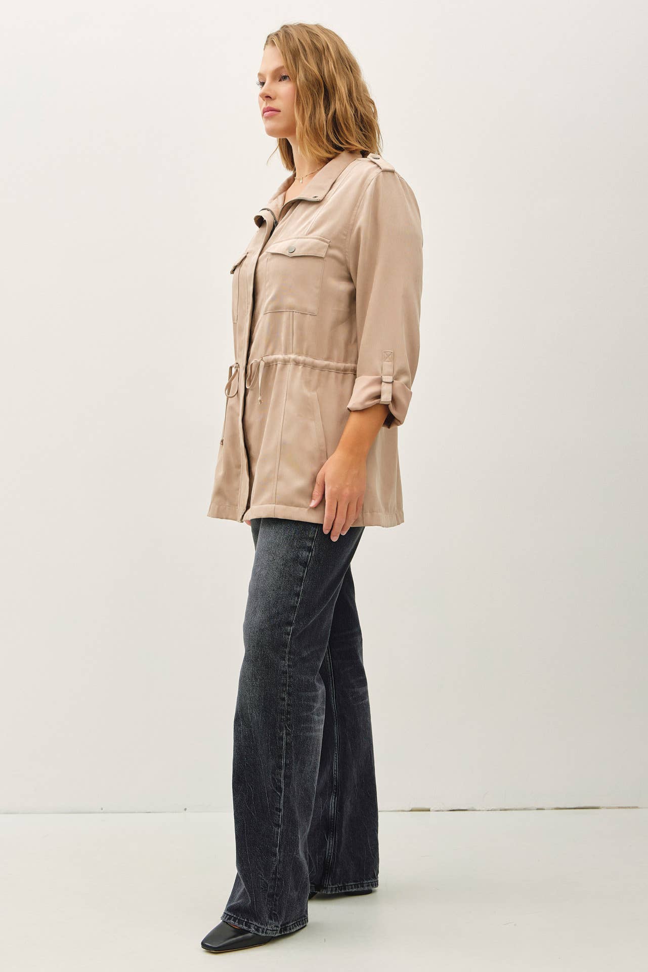 CURVY CINCHED WAIST CARGO UTILITY JACKET