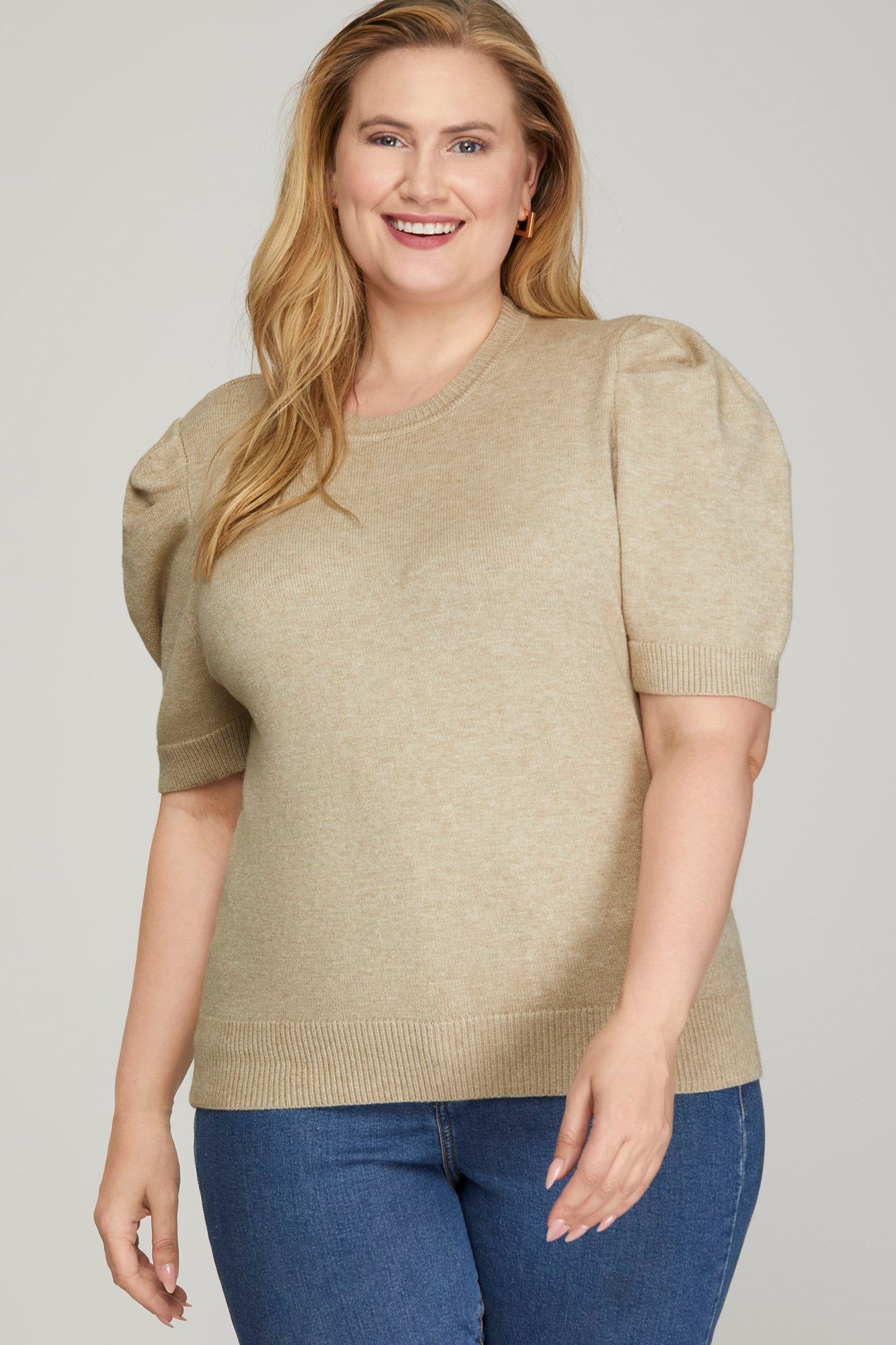 Curvy Short sleeve puff sleeve sweater top