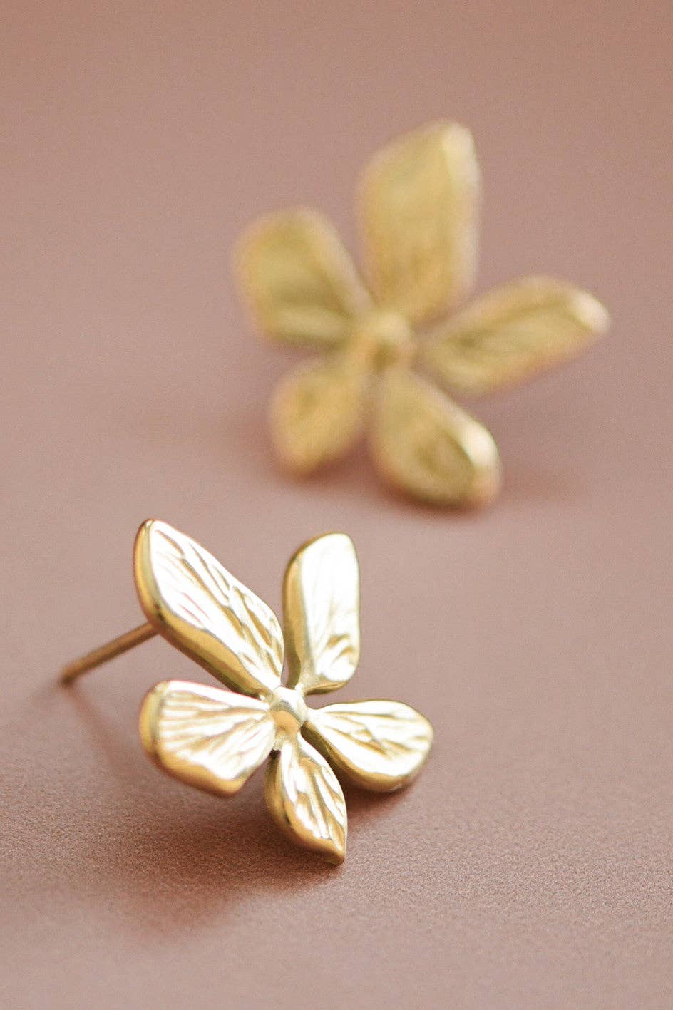 18K Gold Plated Waterproof Stainless Steel Flower Stud Earrings