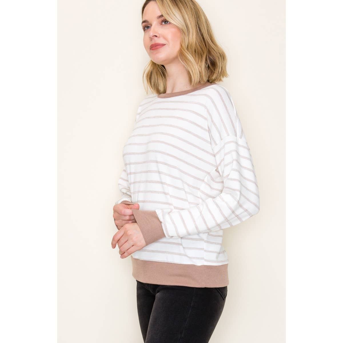 STRIPED PULLOVER KNIT TOP