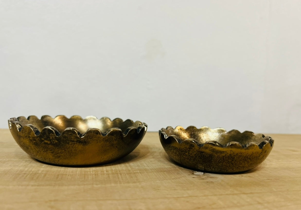 GOLD SCALLOP BOWLS - Large