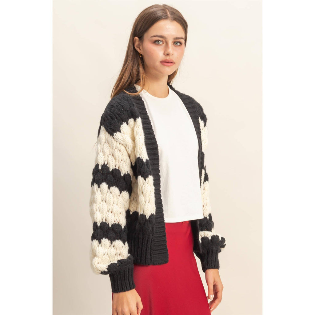 Oversized Scallop Pattern Knit Cardigan