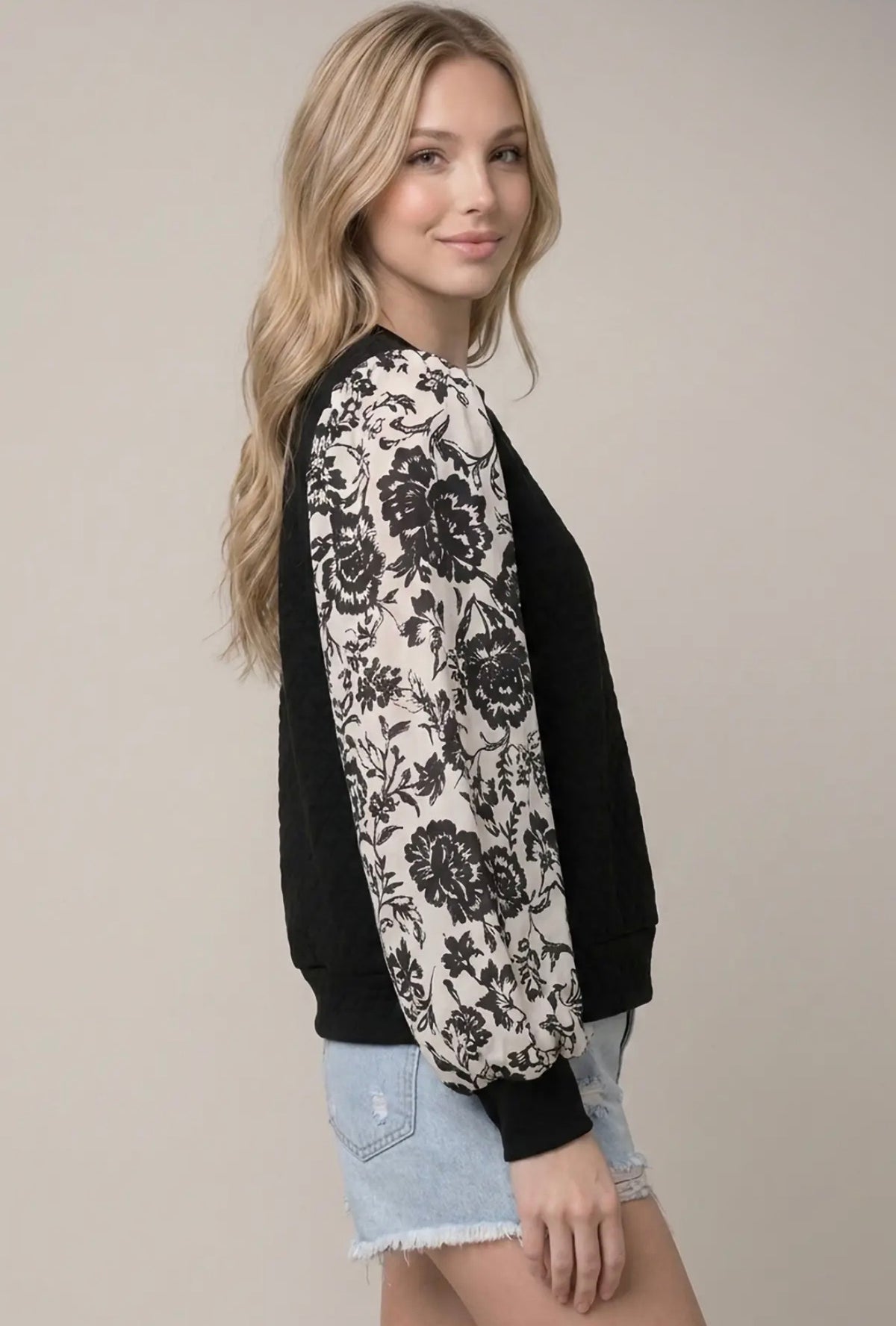 Quilted Floral Sleeve Top