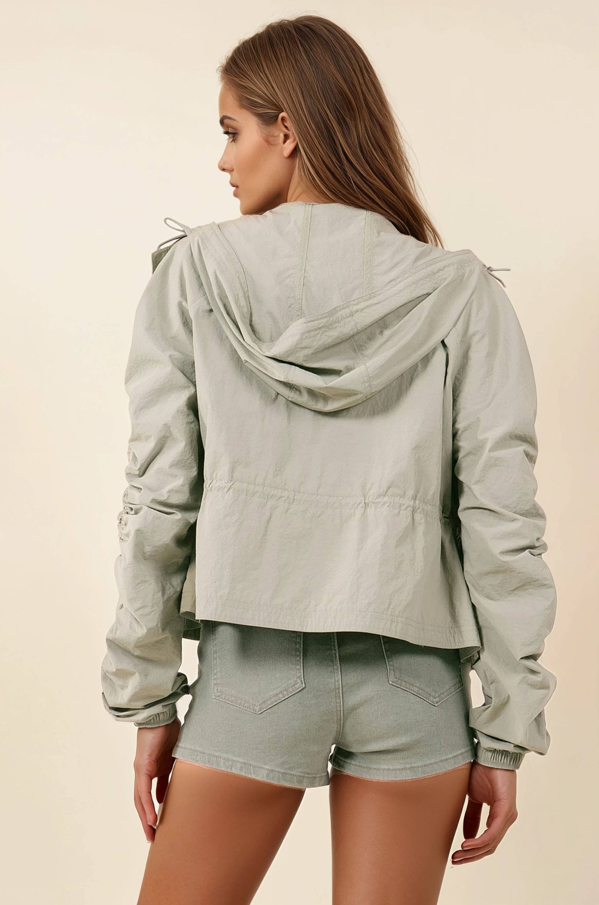CINCHED SLEEVE LIGHTWEIGHT HOODED JACKET