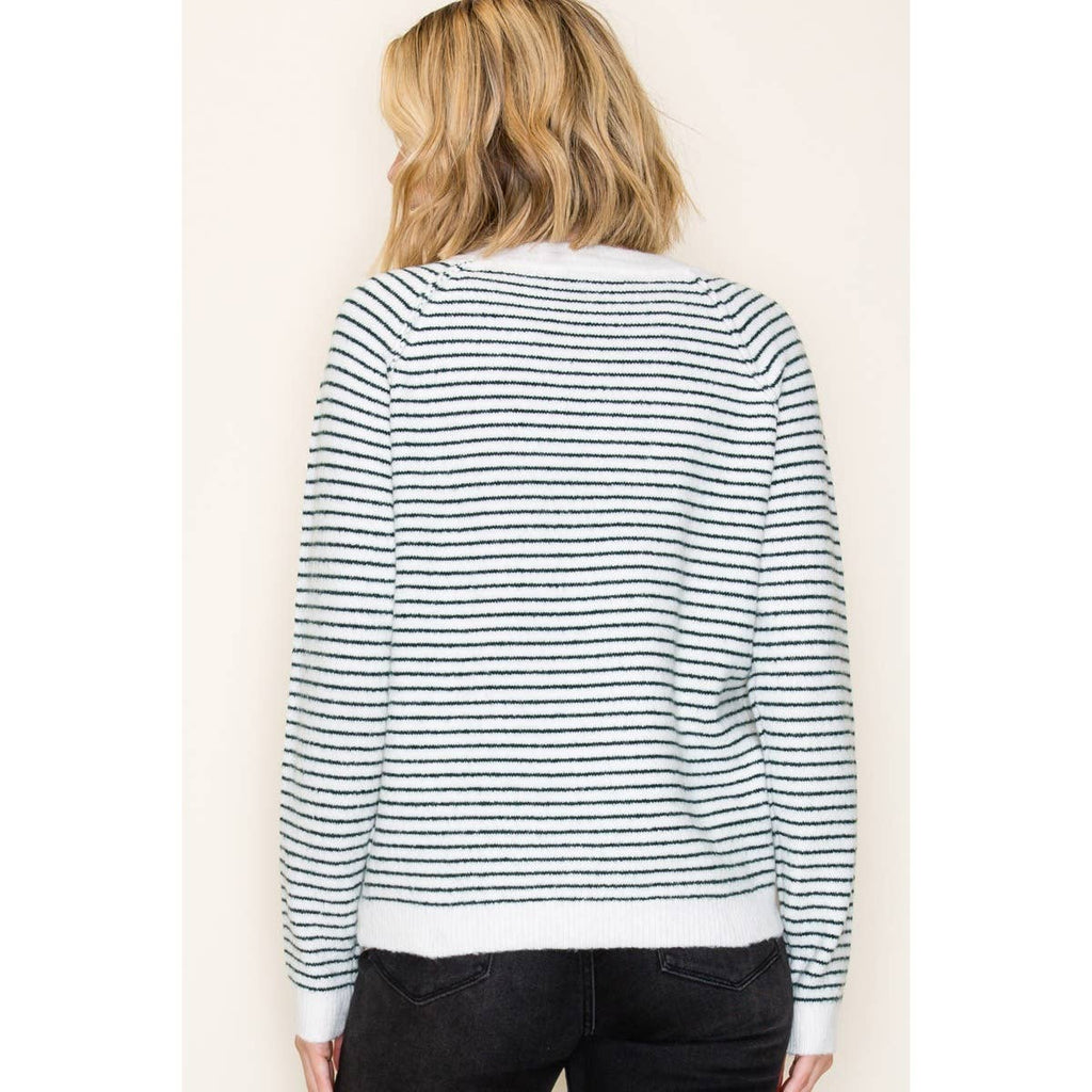 STRIPED PULLOVER SWEATER