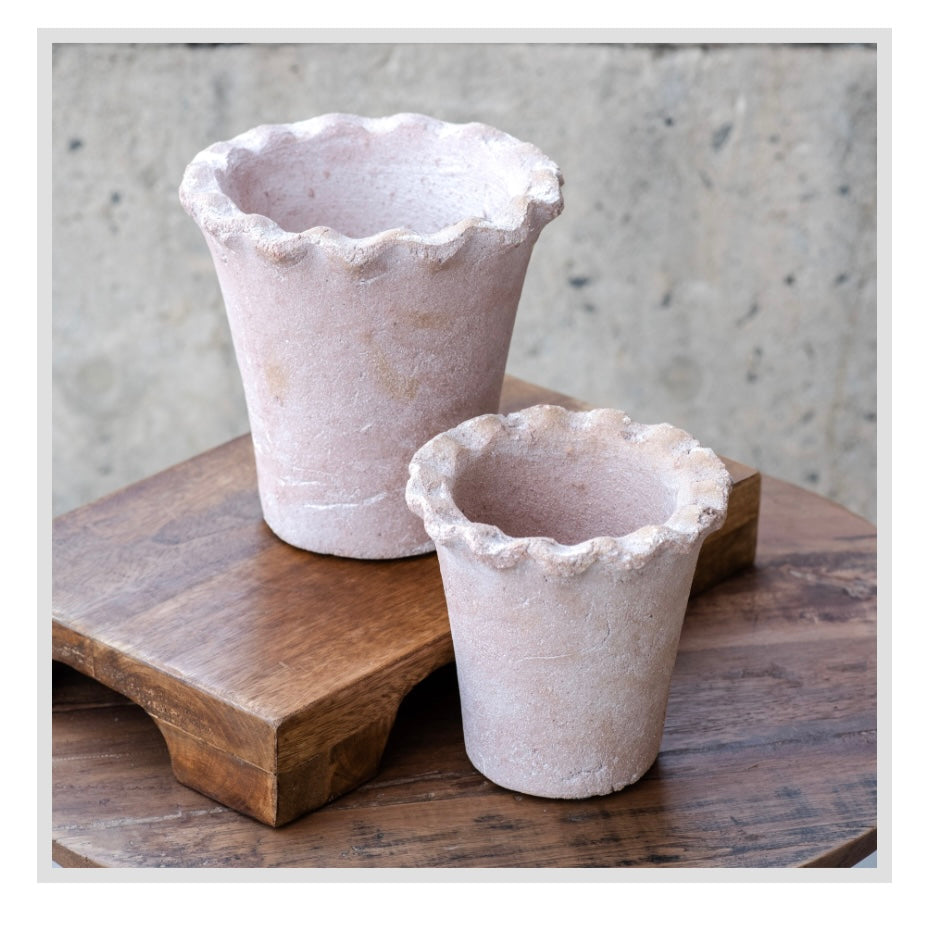 RUFFLE EDGE TERRA COTTA PLANTER