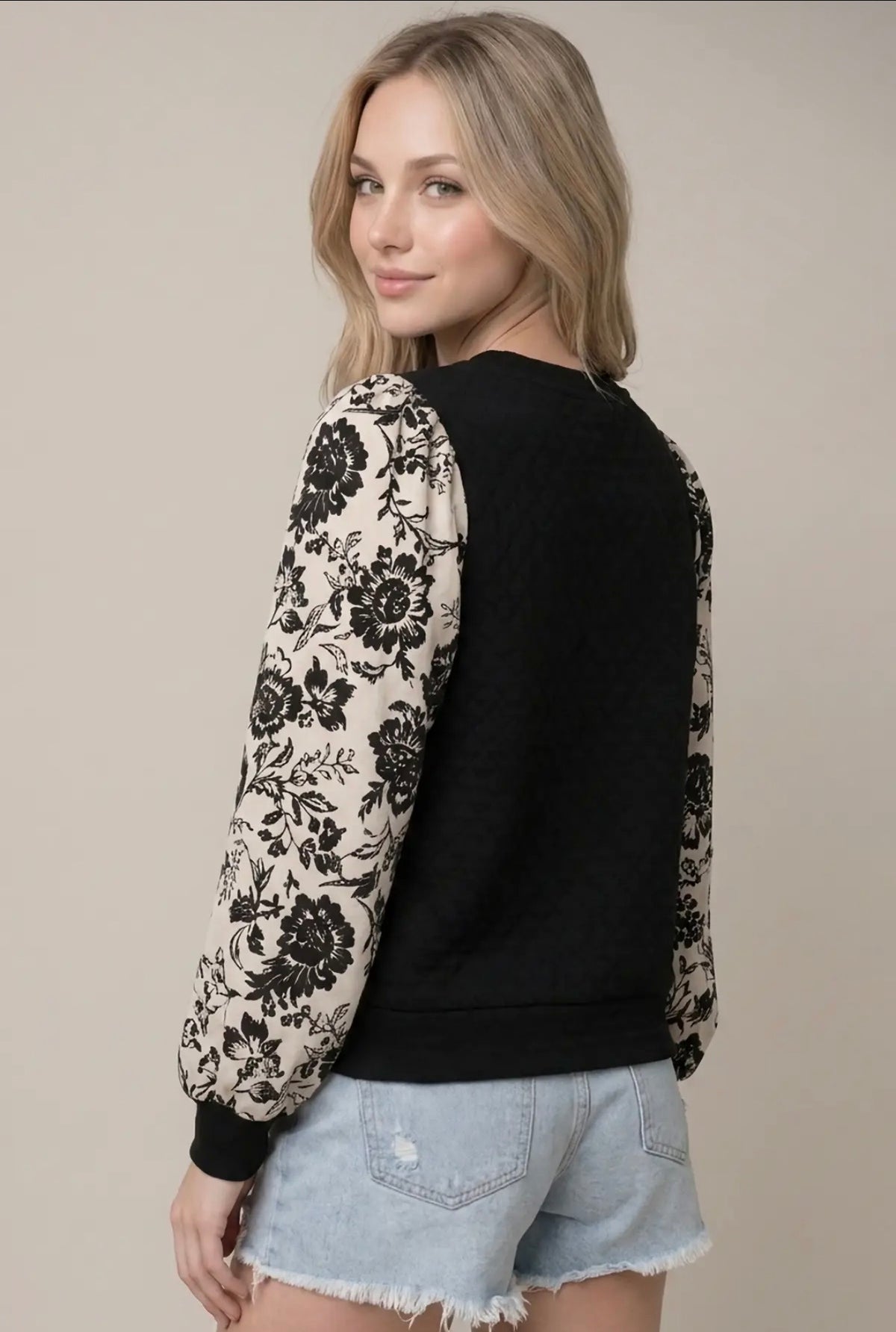 Quilted Floral Sleeve Top