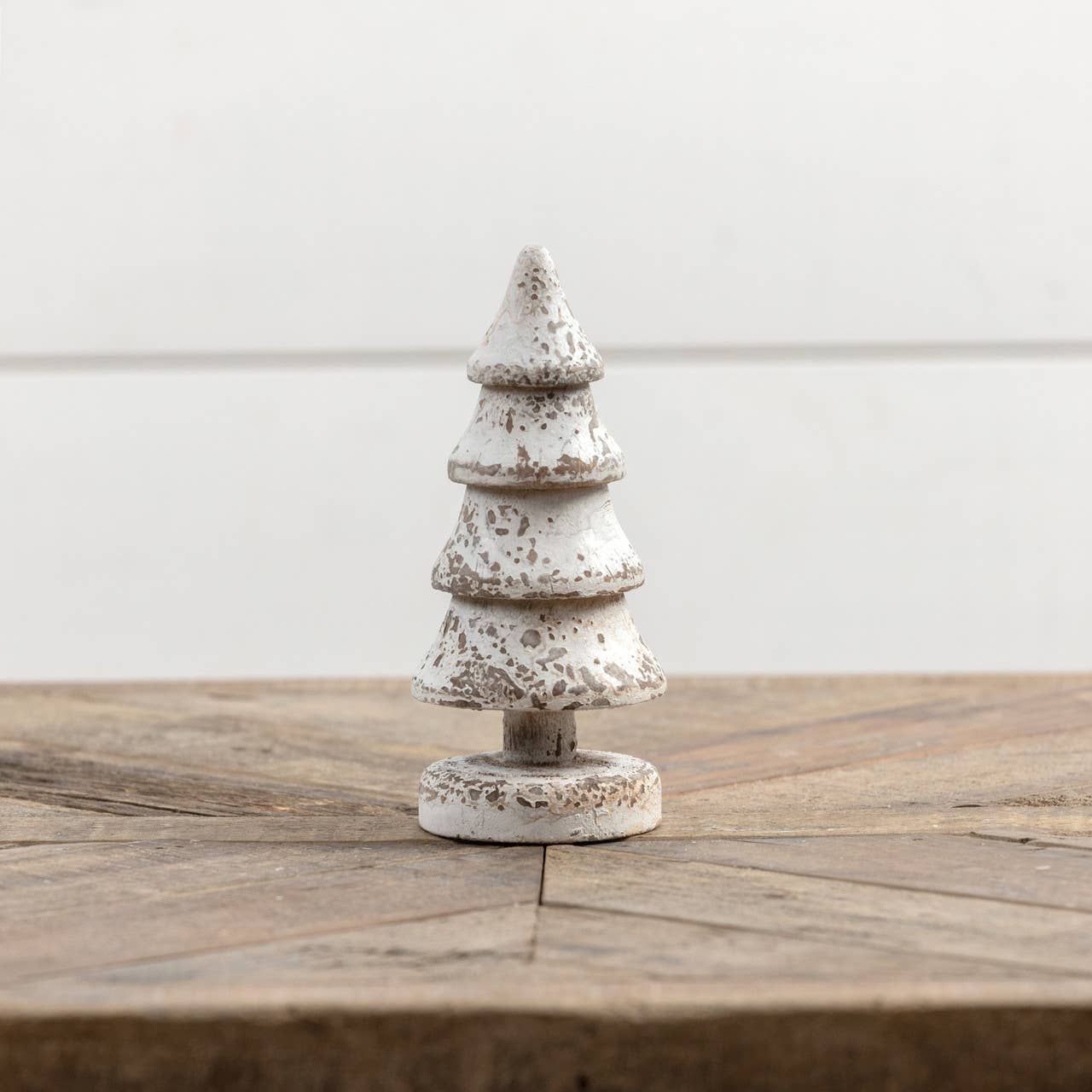6" WHITE 4 LAYER TREE
