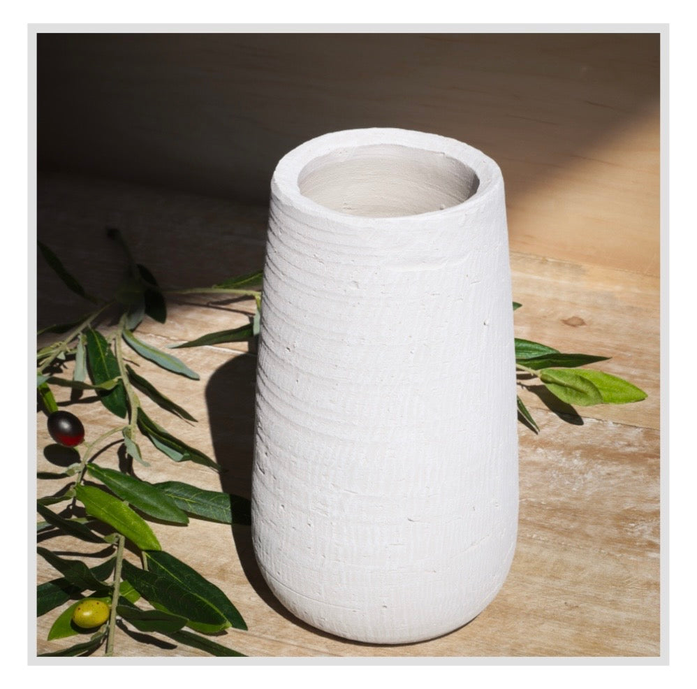 9.8" WHITE CHALK VASE