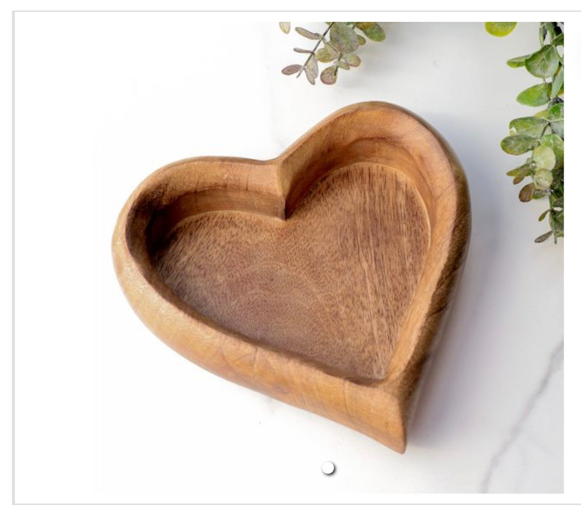 7.25" Wooden Heart Tray