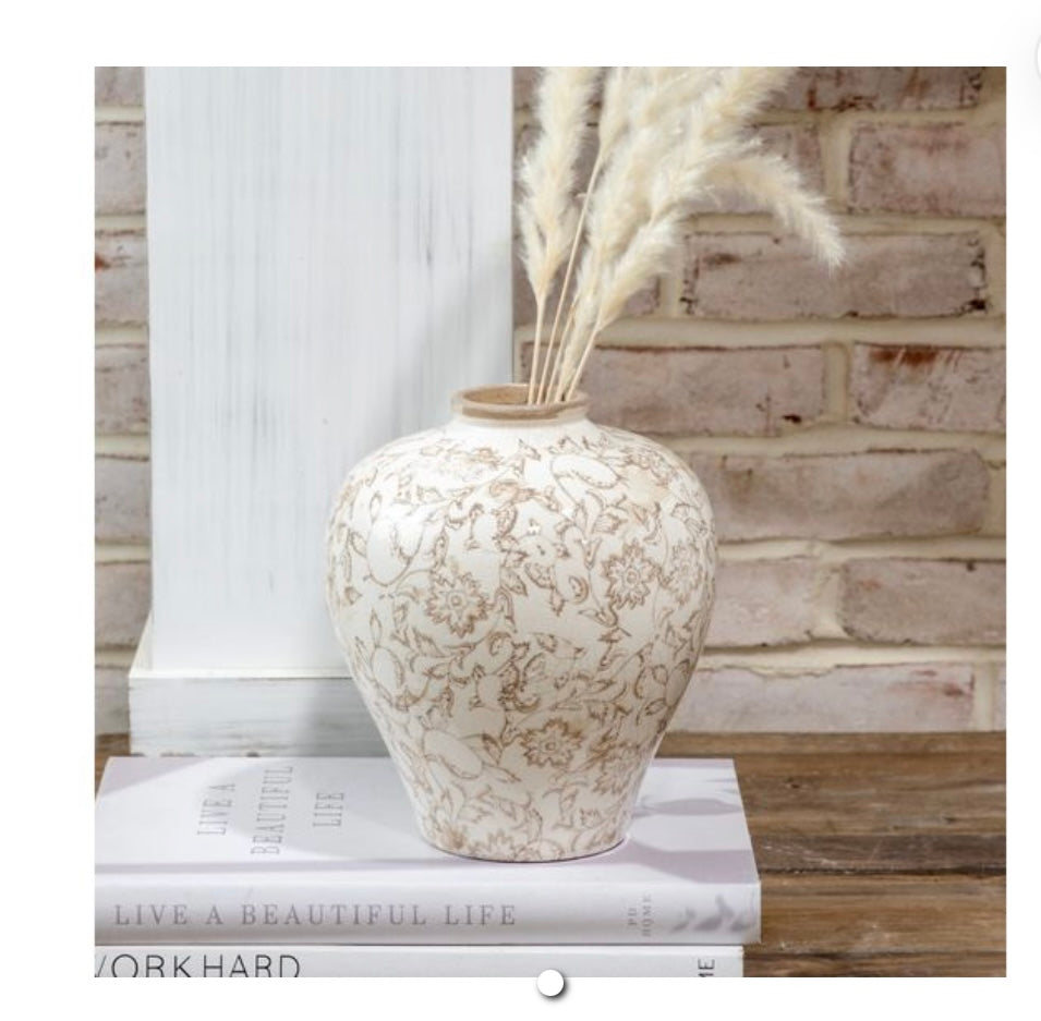 BEIGE HEIRLOOM PLUM VASE
