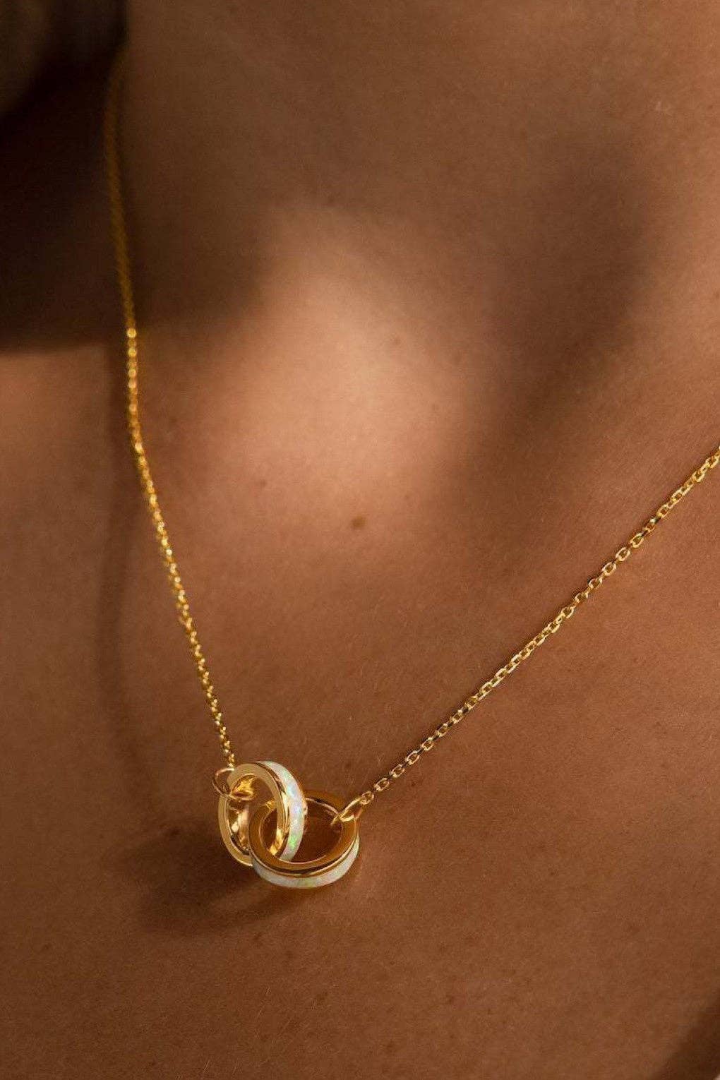 18K Gold Plated Waterproof Stainless Steel Linked Circles Necklace
