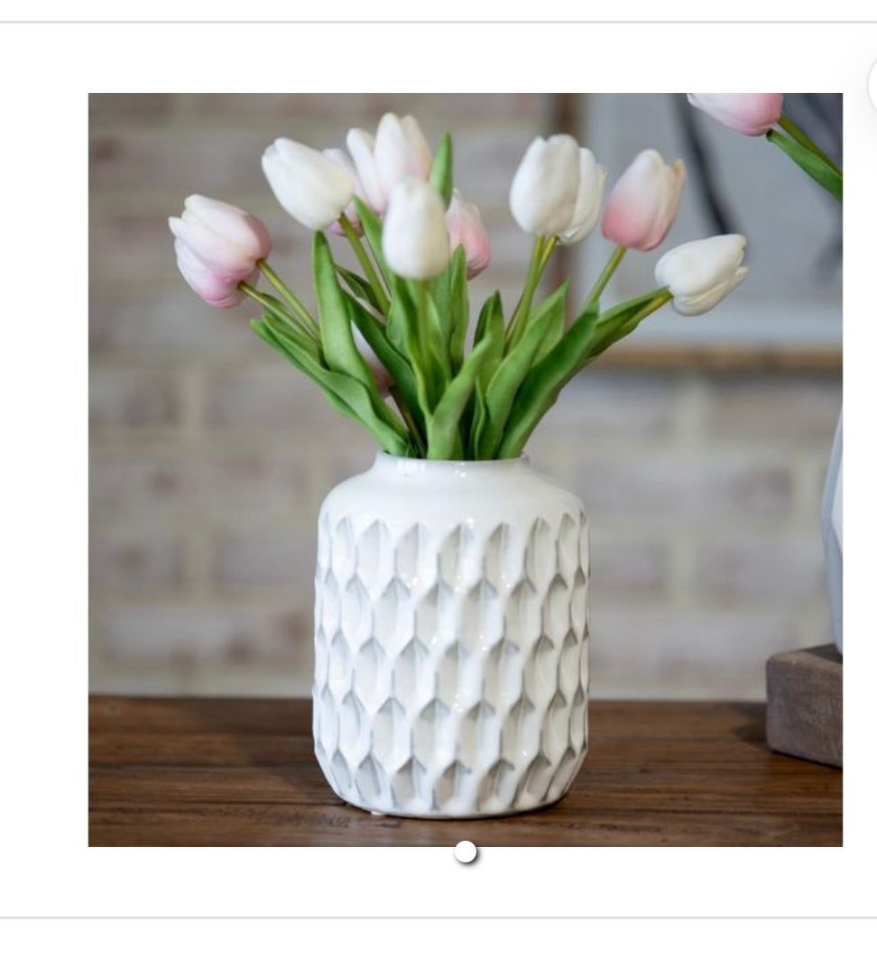 WHITE PATTERN VASE