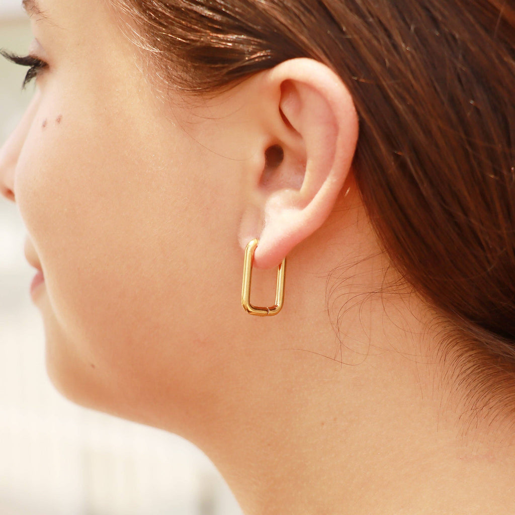 18K Gold PVD Stainless Steel Rounded Rectangle Huggie Earrings / ERJ0005: Gold
