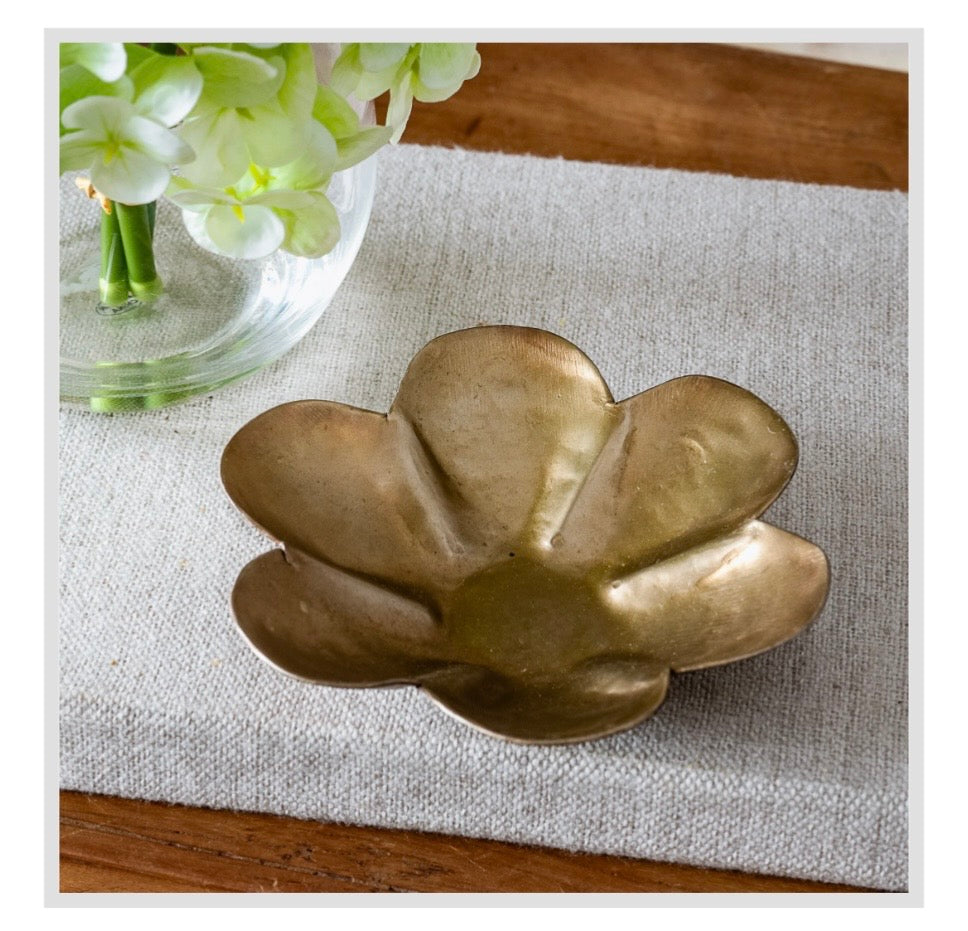 5" Antique Gold Flower Dish