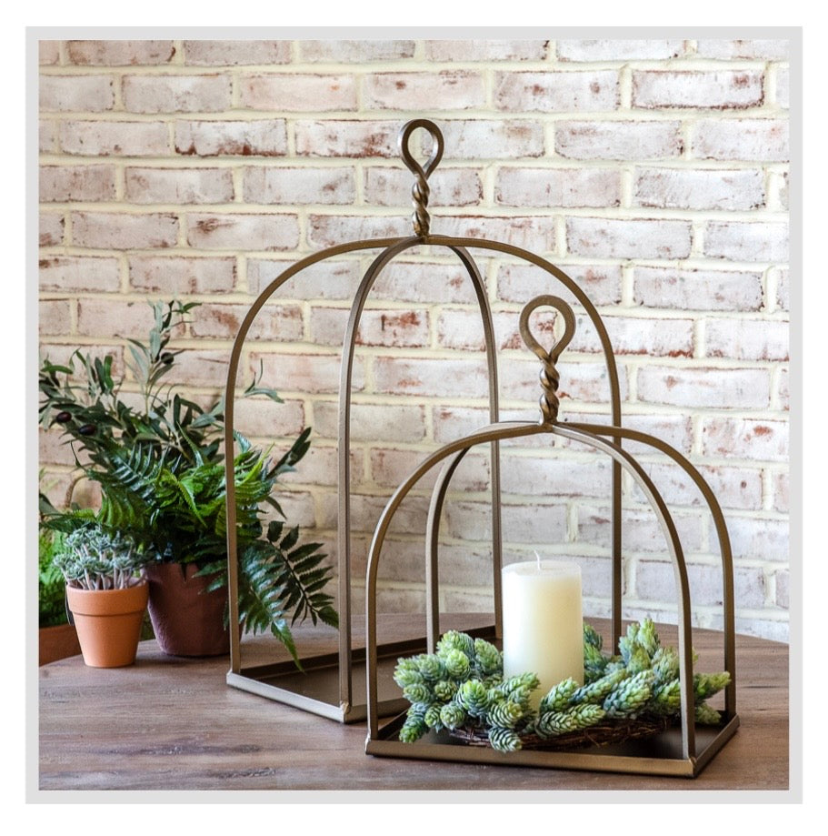 Short Brass Iron Displayer