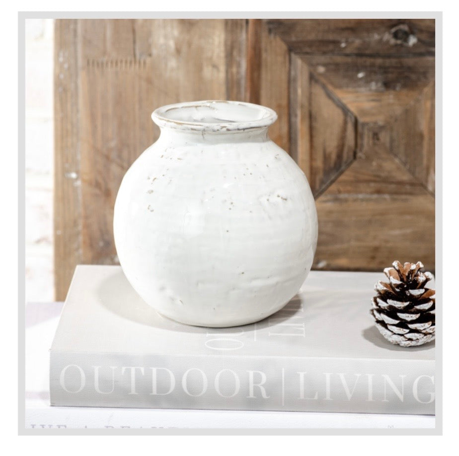 4.6" White Ceramic Ball Vase