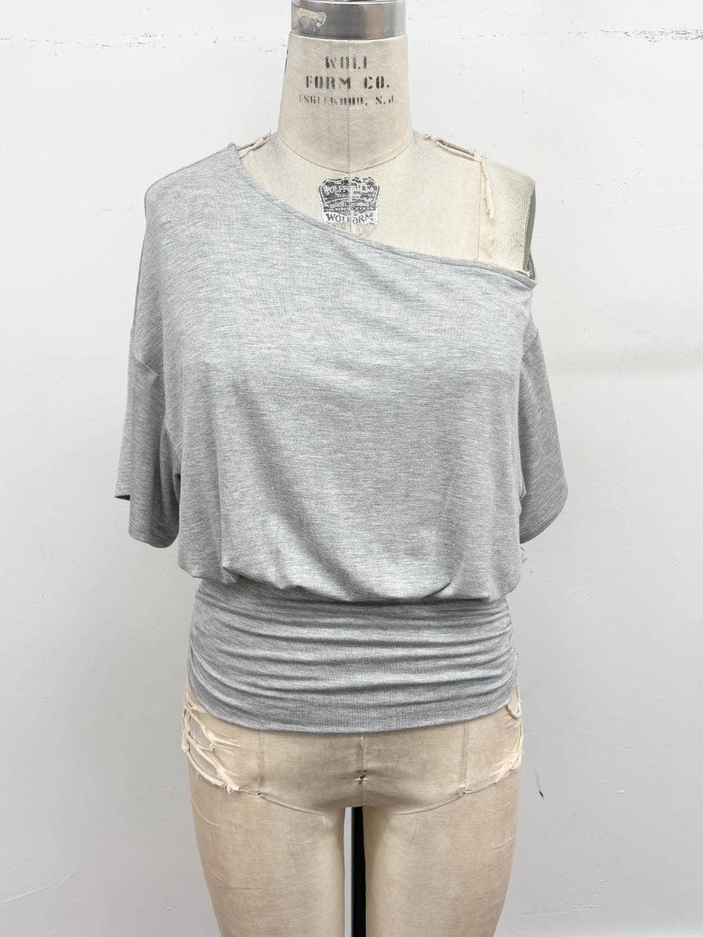 One-Shoulder Ruched Waist Knit Top