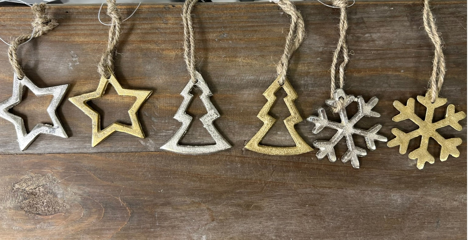 CUTOUT SHAPE ORNAMENT