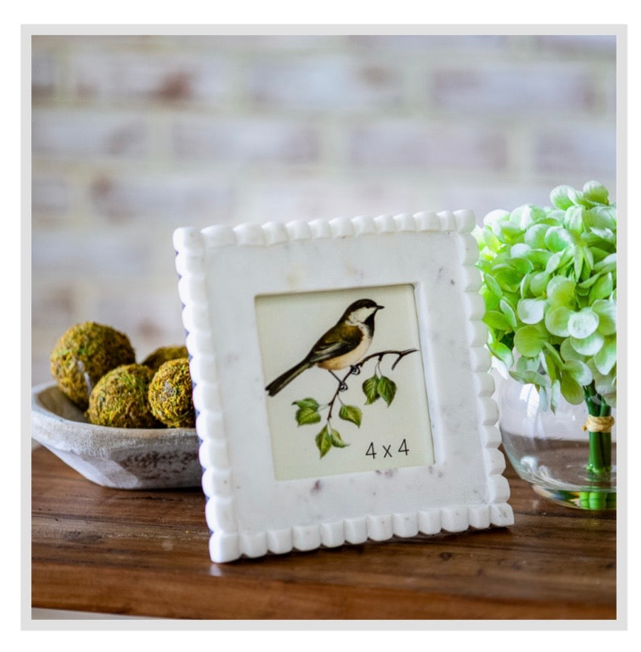 4x4 White Deco Edge Square Marble Photo Frame