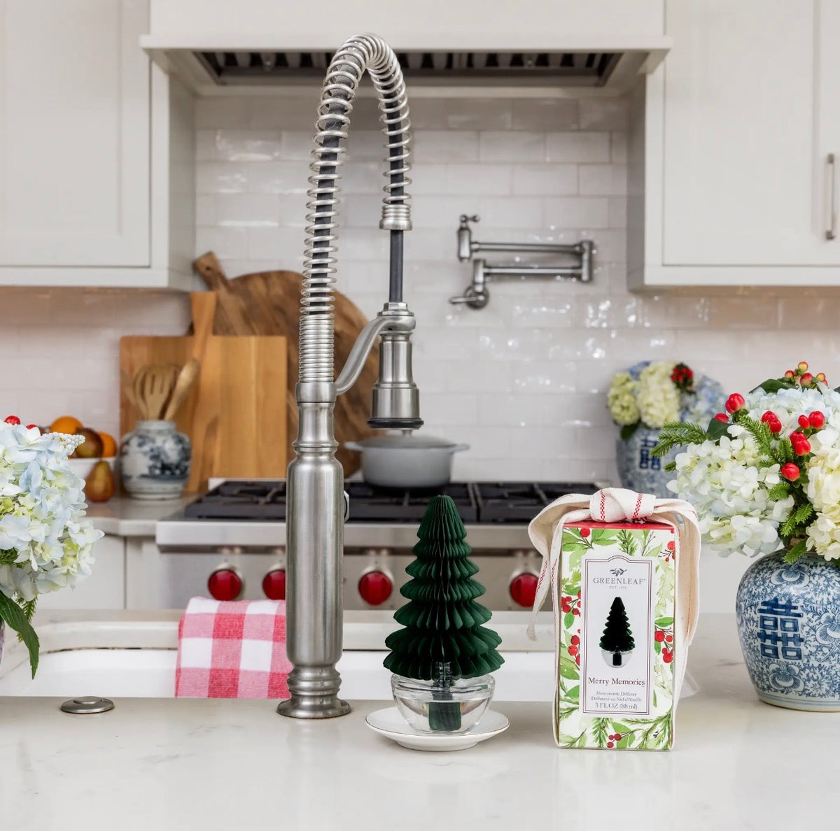 Greenleaf Honeycomb Tree Diffuser Merry Memories