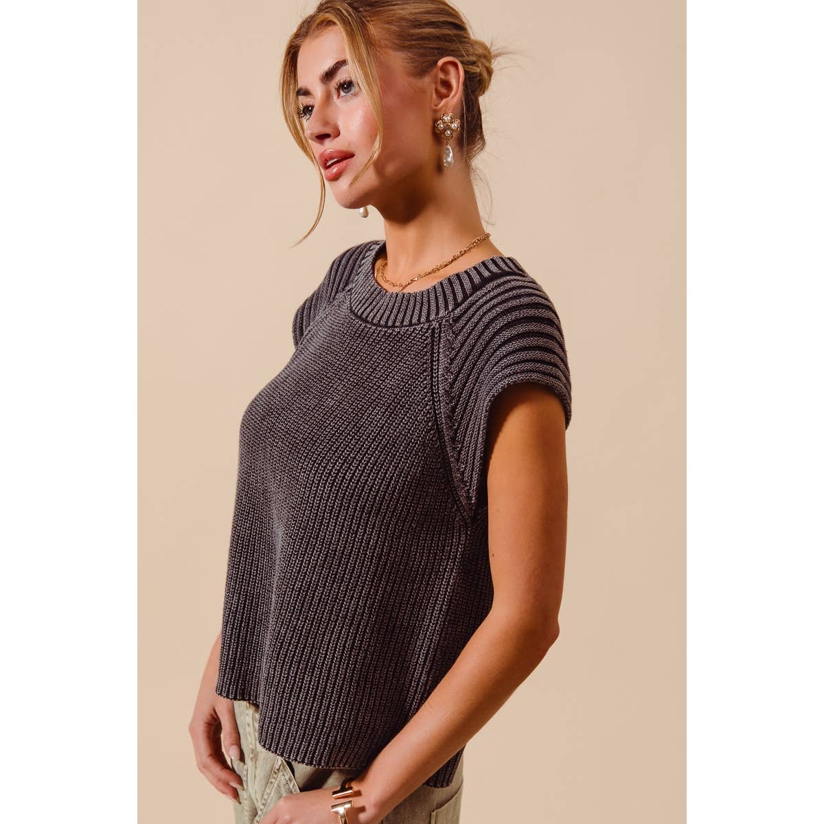 MINERAL WASHED RAGLAN SLEEVELESS SWEATER TOP