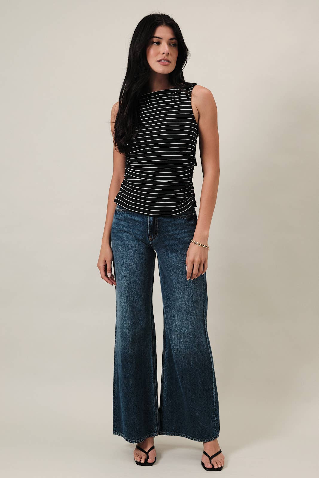 BOAT NECK FRONT SIDE RUCHING BACK RIBBON TIE DETAIL TOP