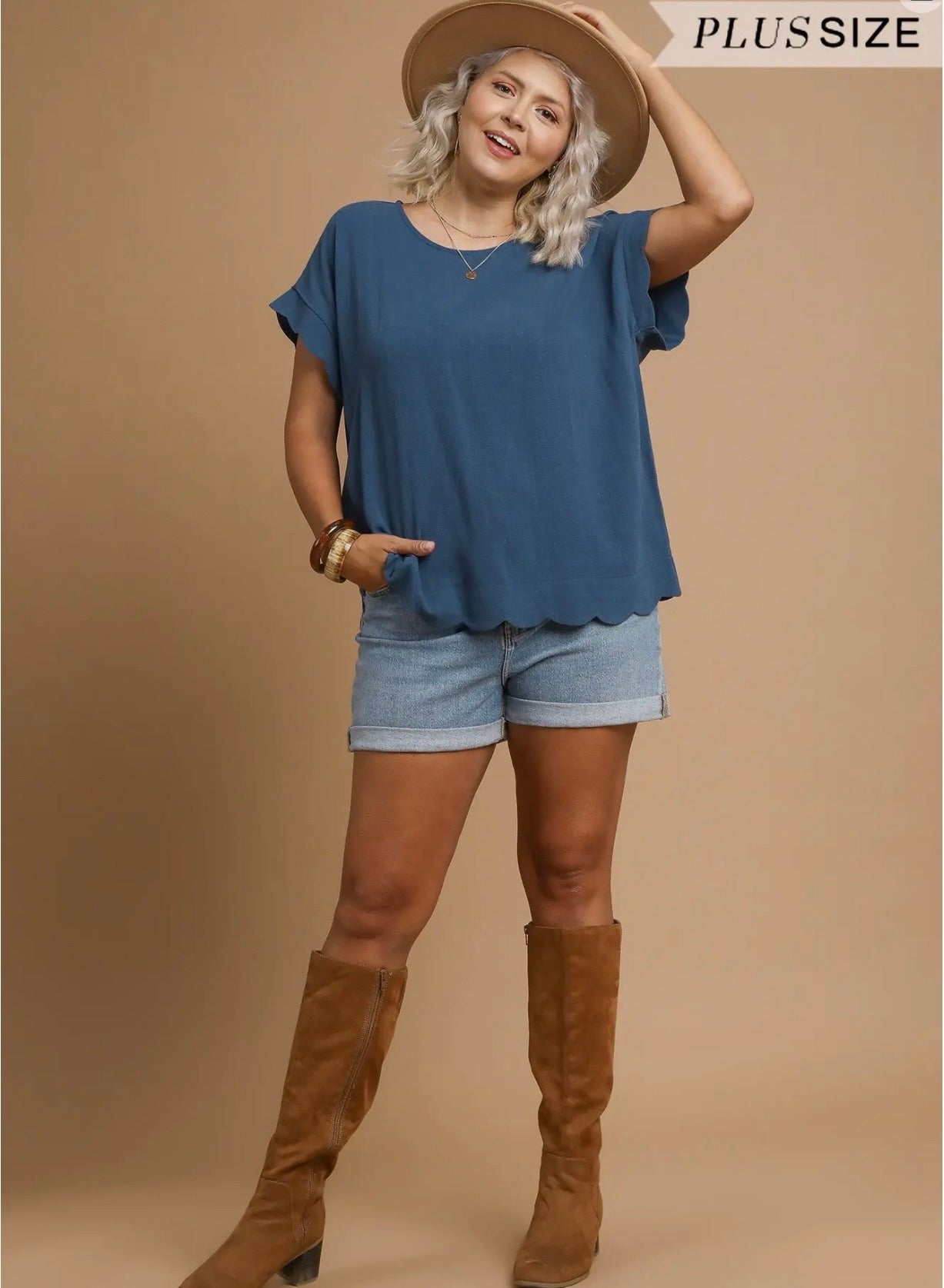 Curvy Scallop Hem Linen Blend Top