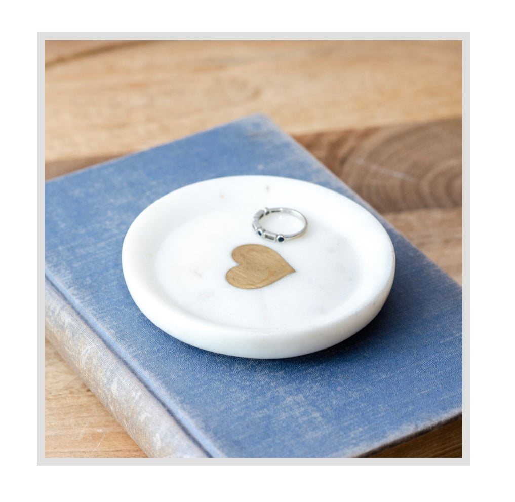 WHITE MARBLE HEART JEWELRY DISH