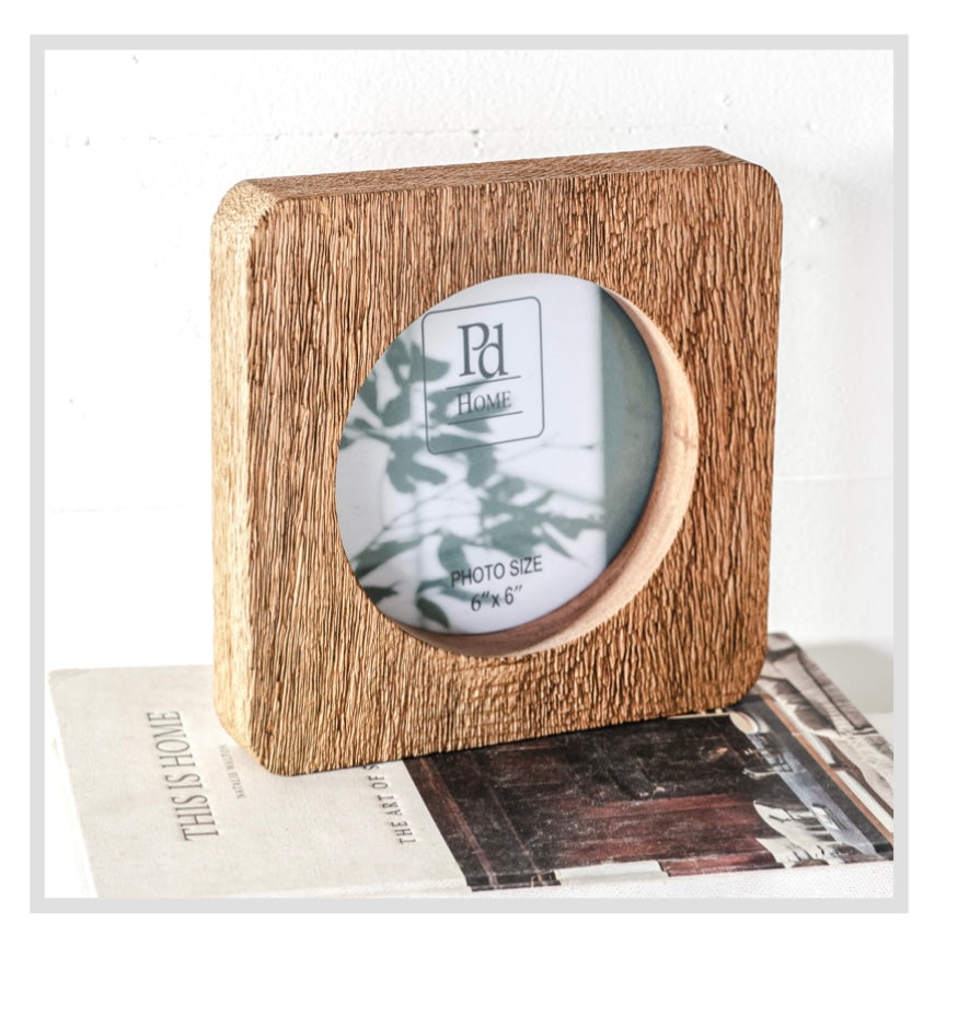 6" ROUND NATURAL WOOD PHOTO FRAME