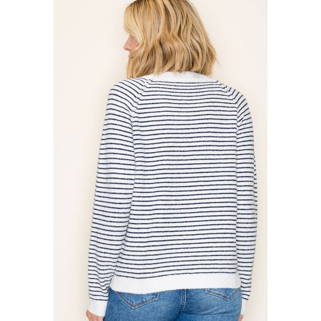 STRIPED PULLOVER SWEATER