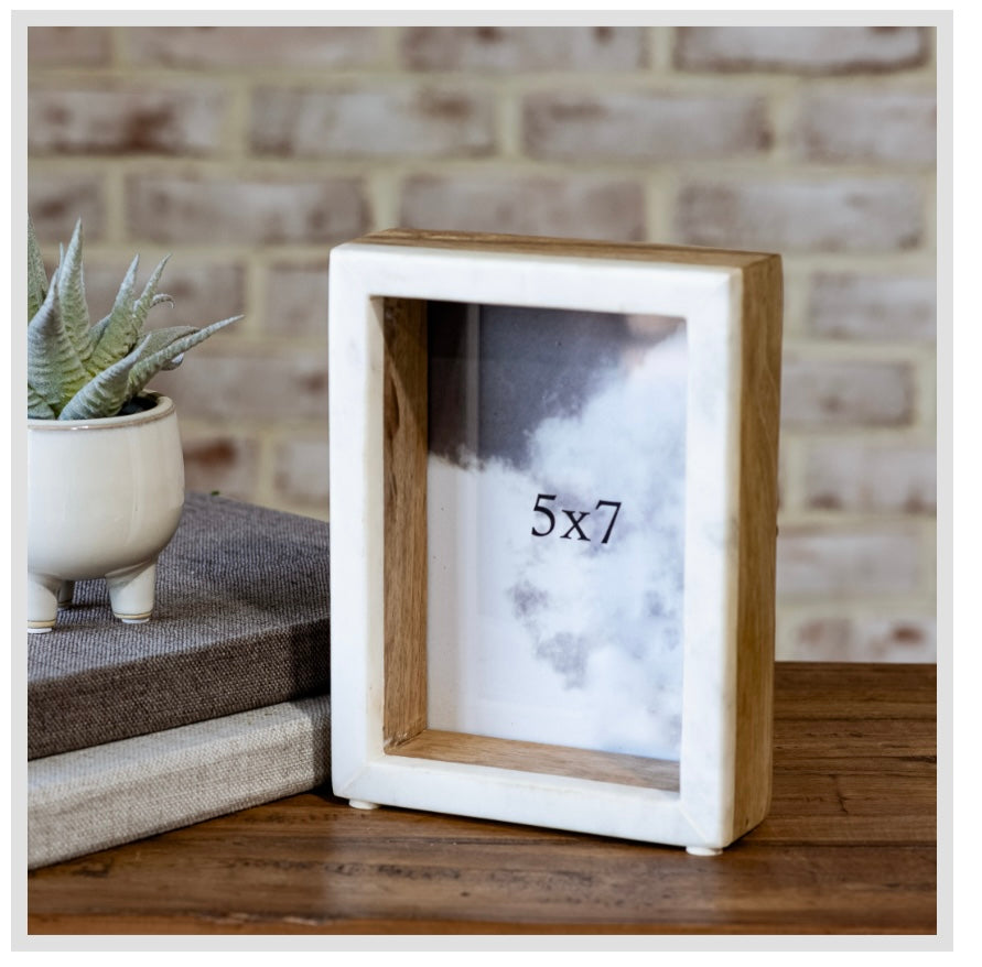 5 X 7 WHITE MARBLE CHIP WOOD PHOTO FRAME