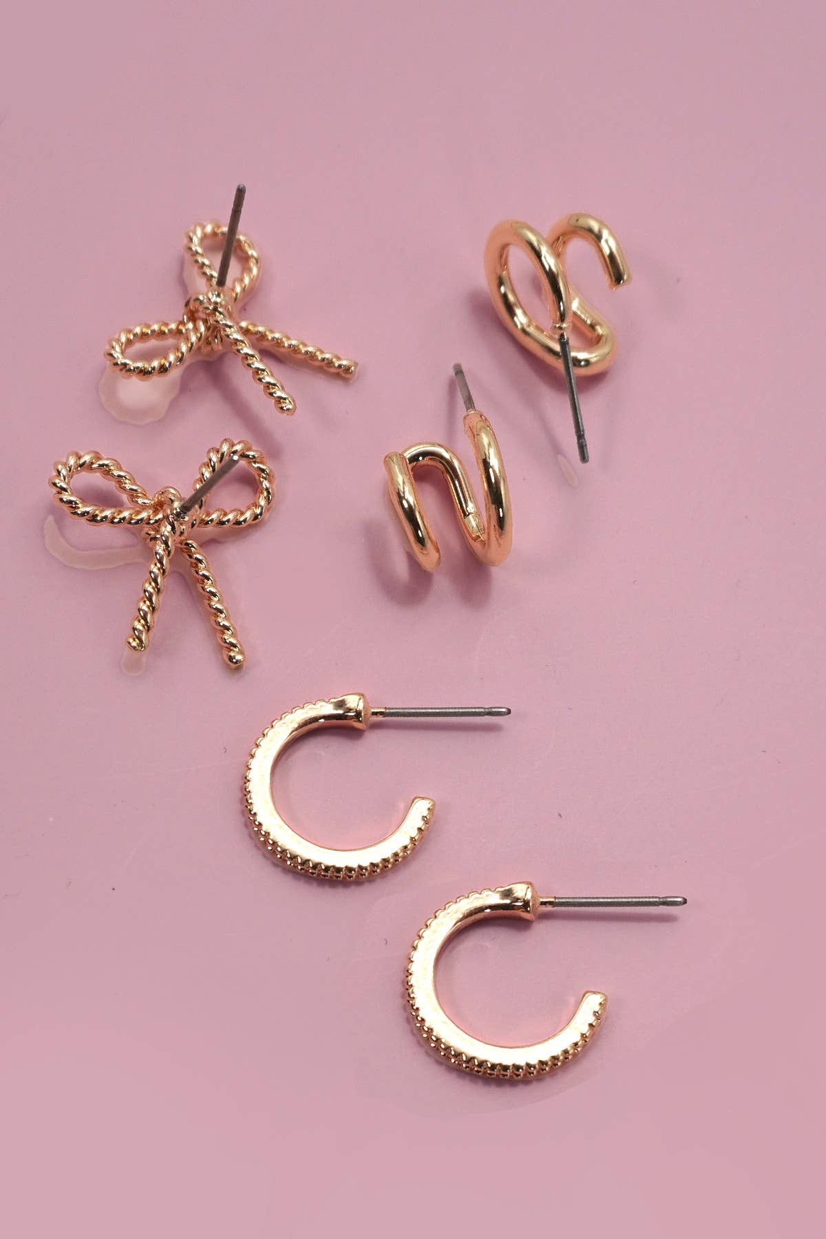 HUGGIE BOW HOOP TITANIUM POST EARRINGS SET
