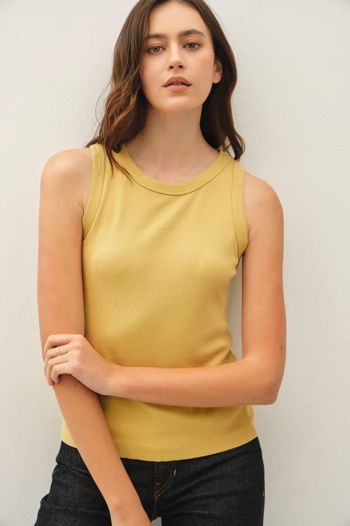 COTTON GARMENT DYED ROUND NECK TANK