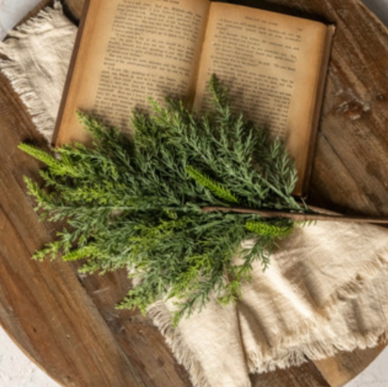 18" Redwood & Cedar Pick