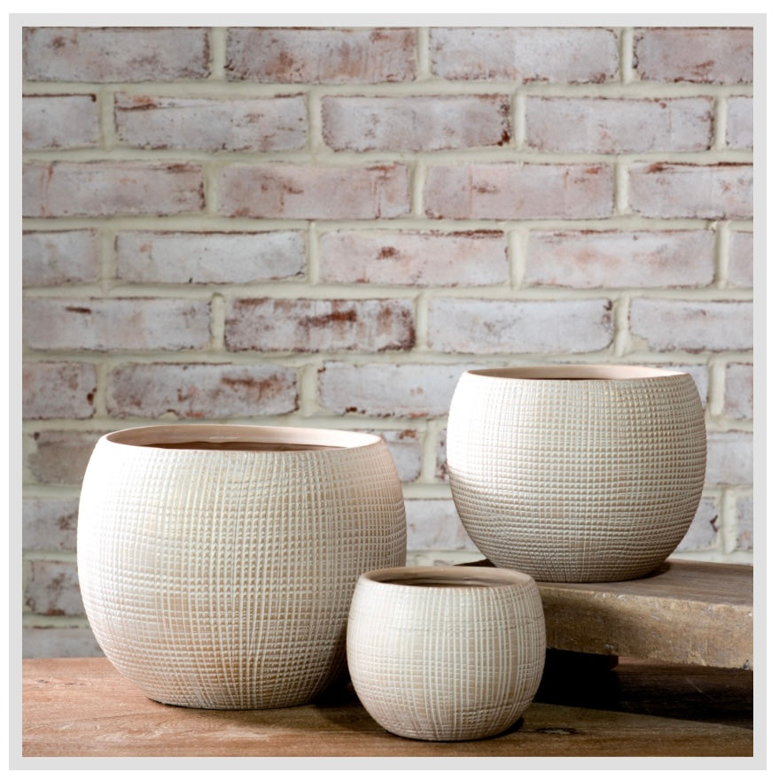 ROUND CHECK DESIGN PLANTERS