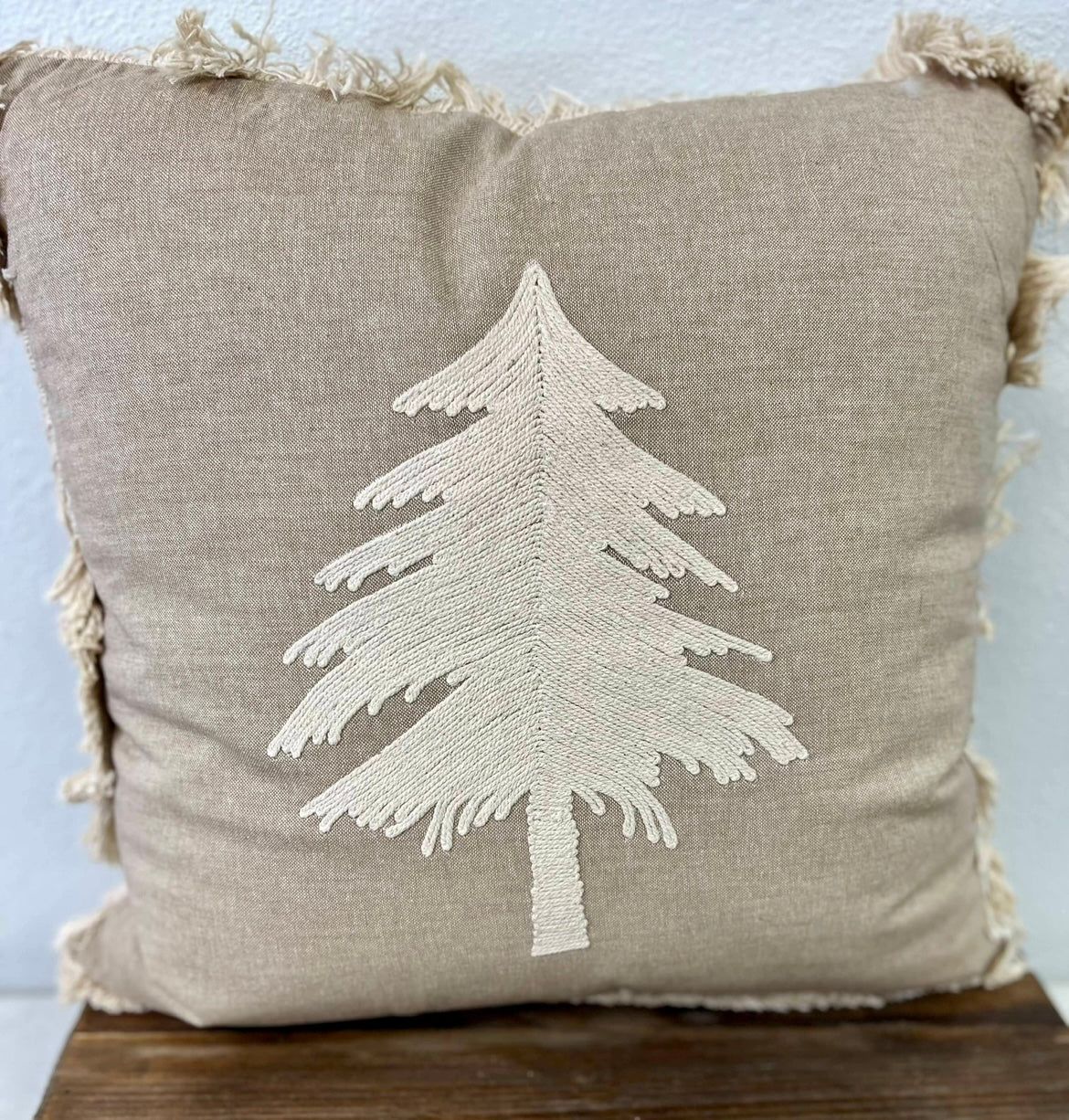 18X18 BEIGE SINGLE TREE PILLOW