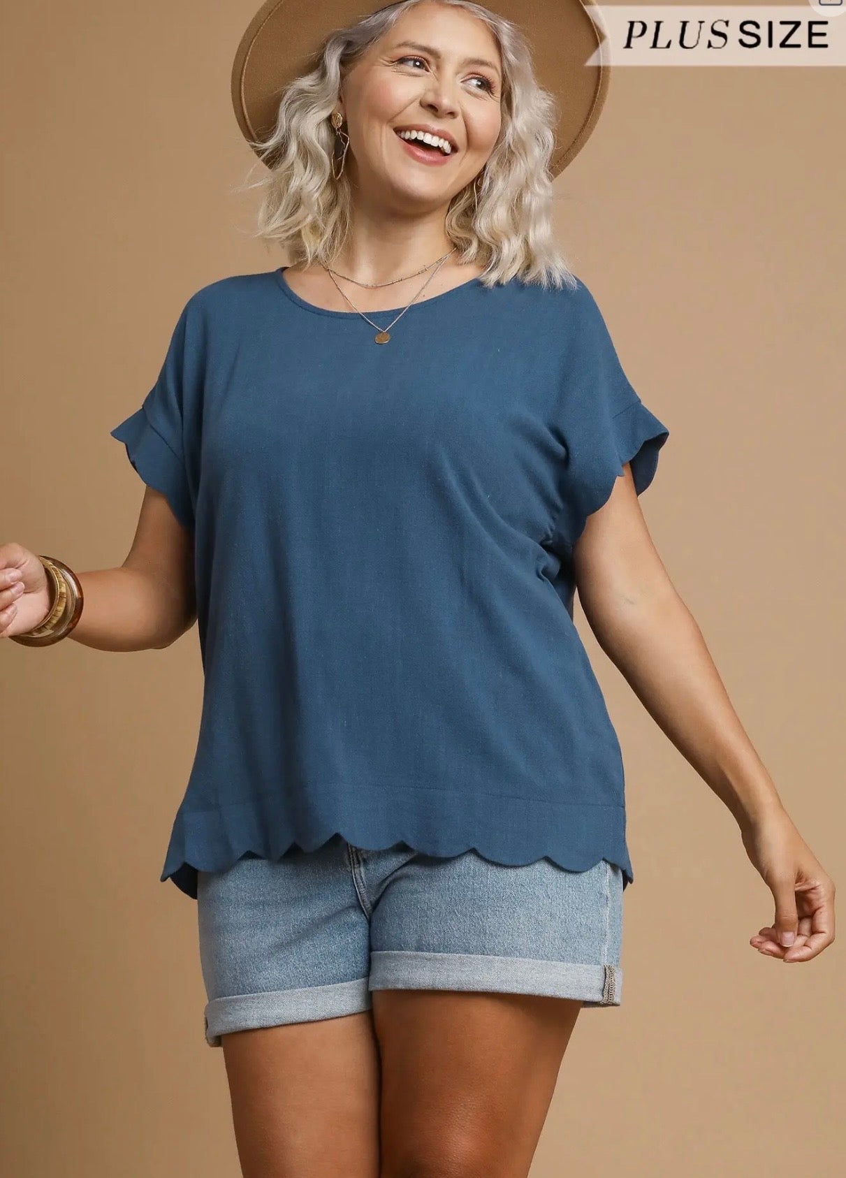 Curvy Scallop Hem Linen Blend Top