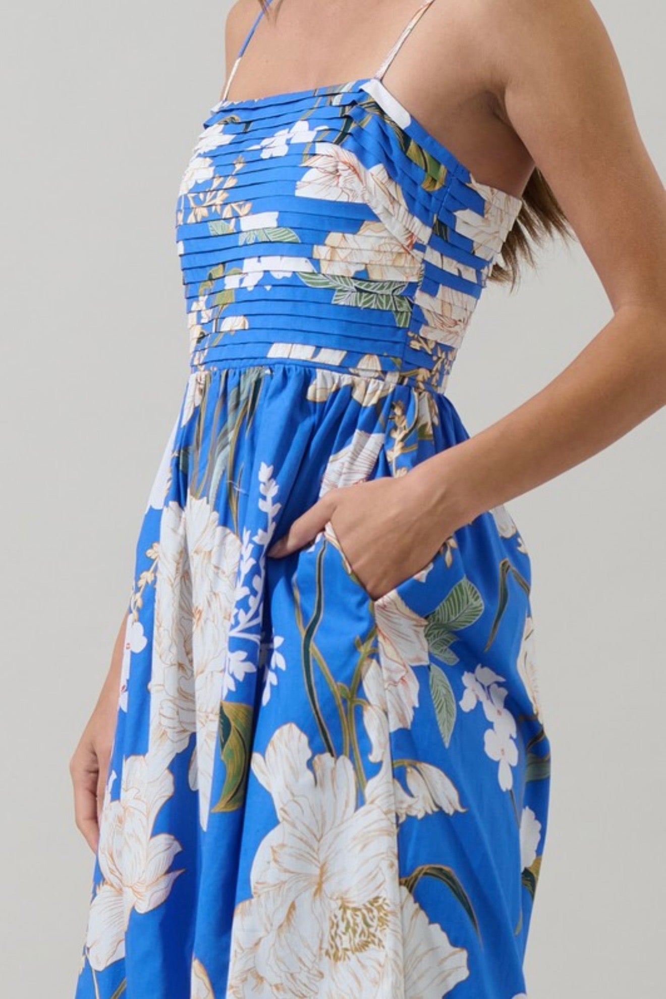 Floral Pleated Maxi Dress