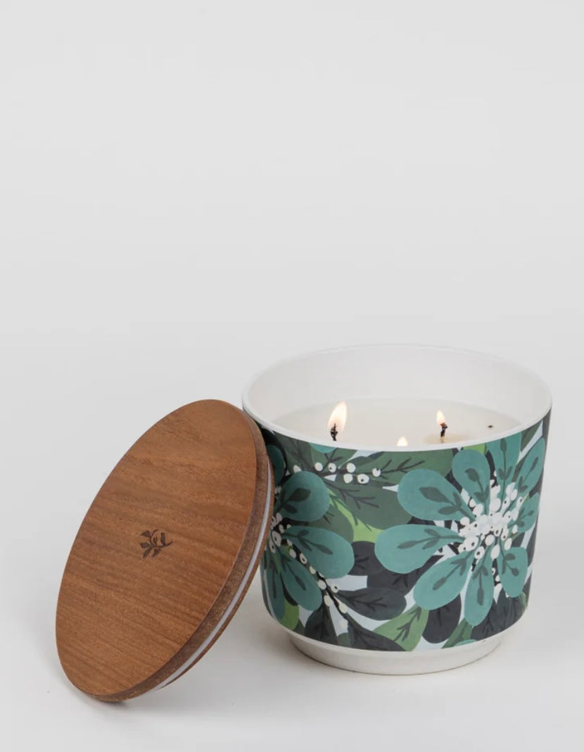 Greenleaf Shimmering Snowberry Patterned 3 Wick Candle