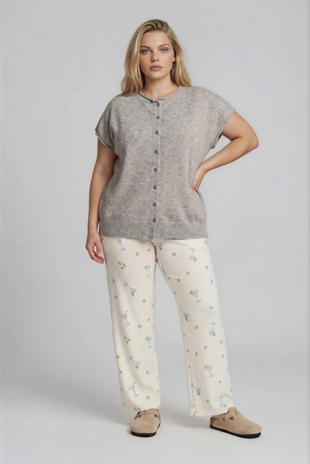 Curvy Raw Edge Seamless Lightweight Cardigan