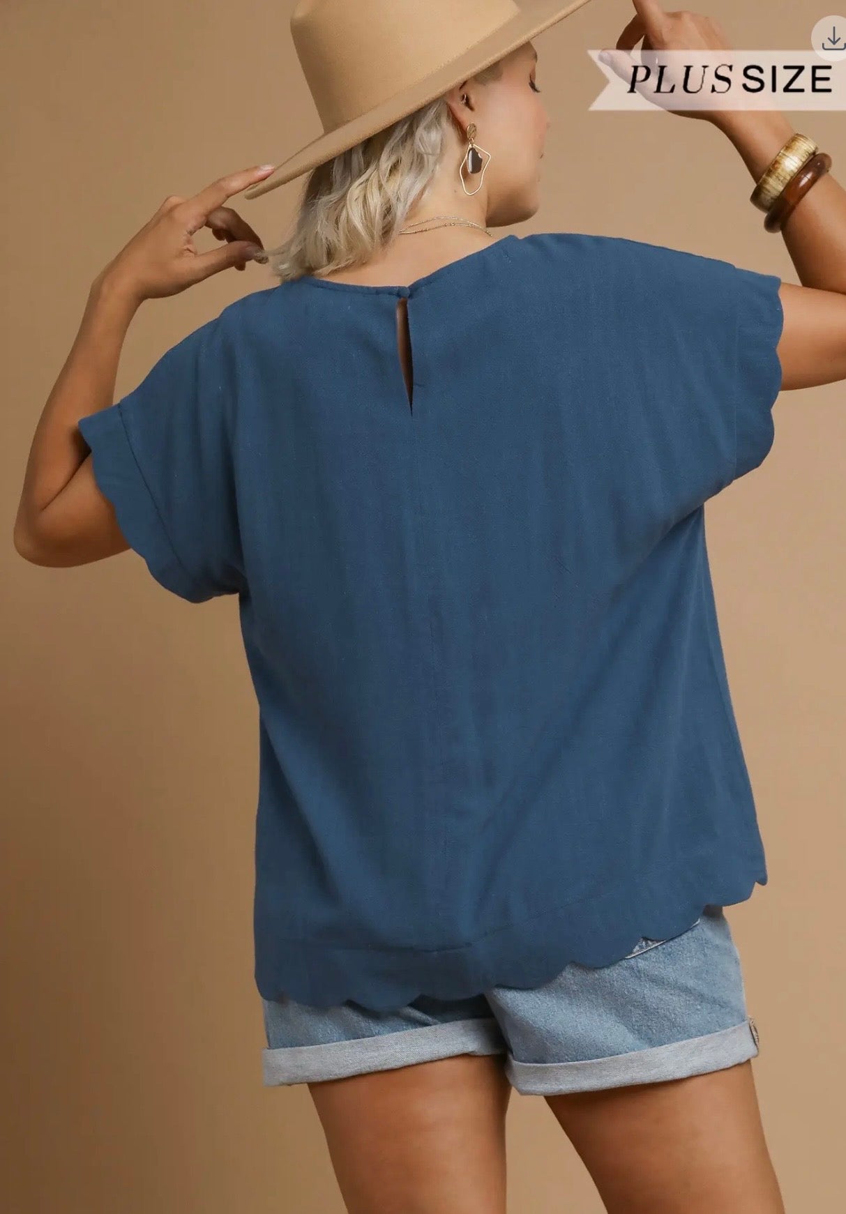 Curvy Scallop Hem Linen Blend Top