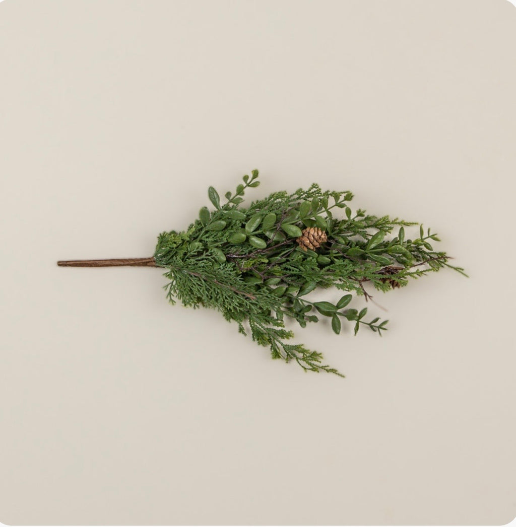 17" CYPRESS & RUSCUS LEAF W/ PINECONE PICK