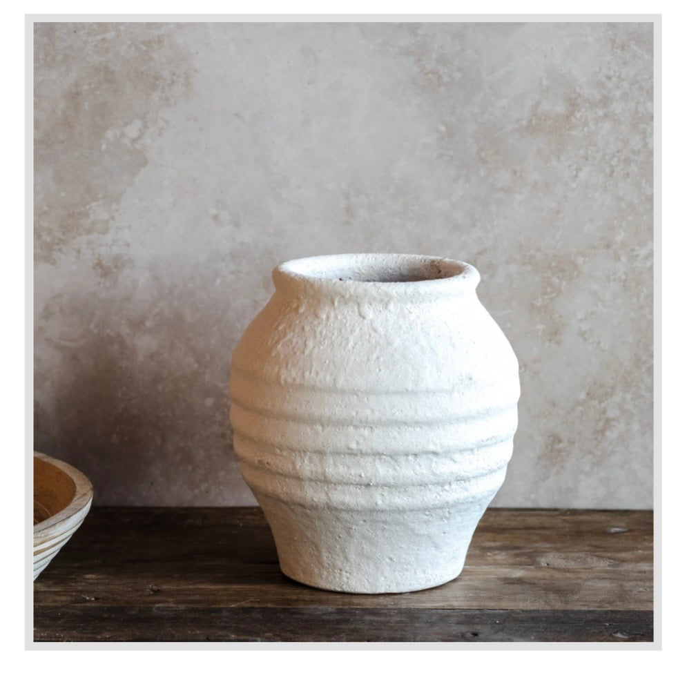 7.7" White Line Vase