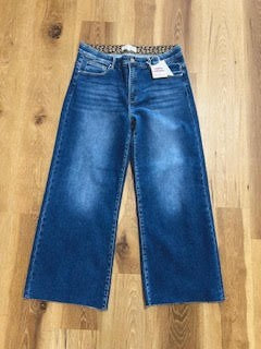 Curvy Risen Crop Wide Jean Tummy Control