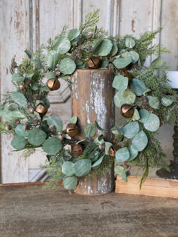 22" Eucalyptus Wreath